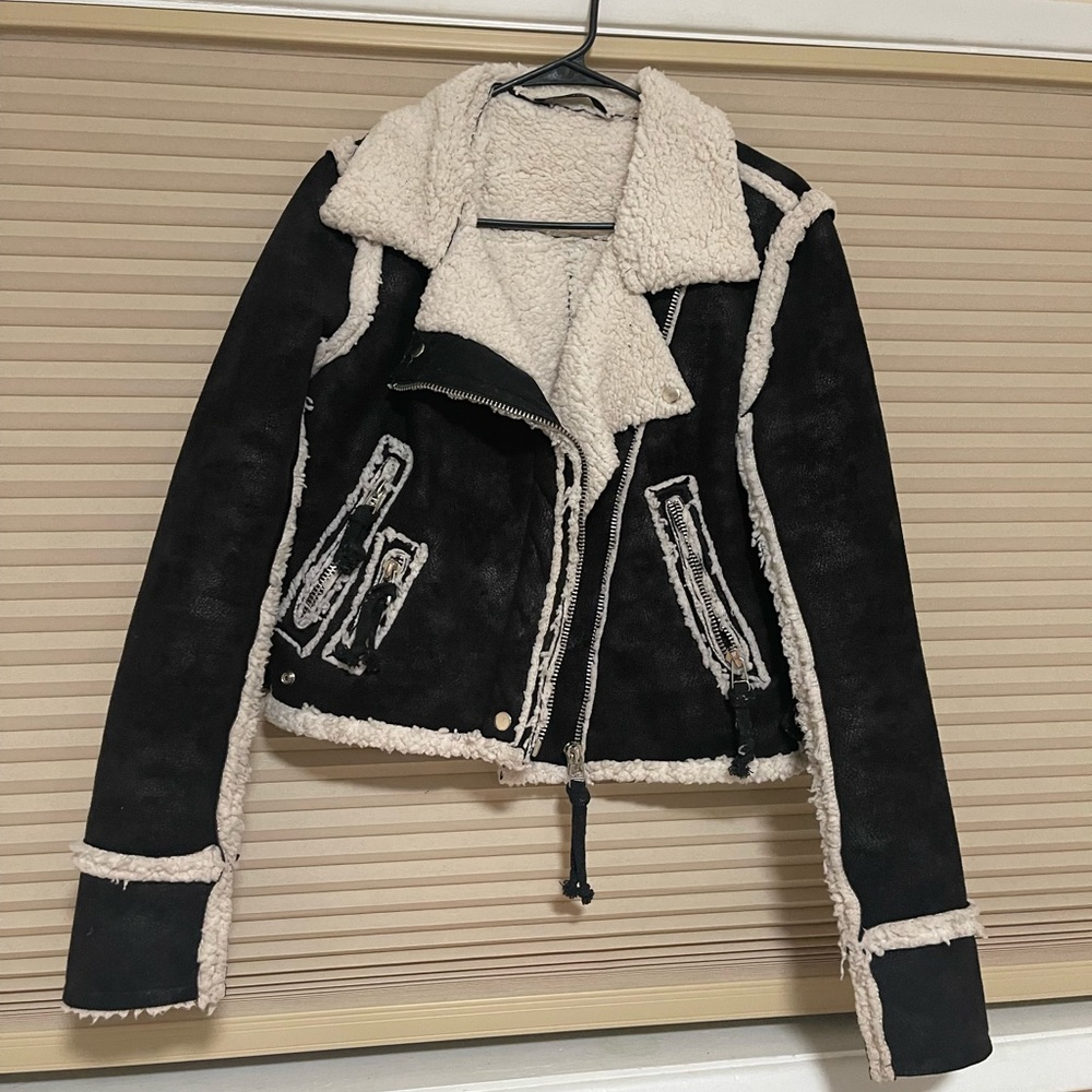 Black jacket size M